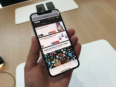 Samsung S7 with cover - Image 1